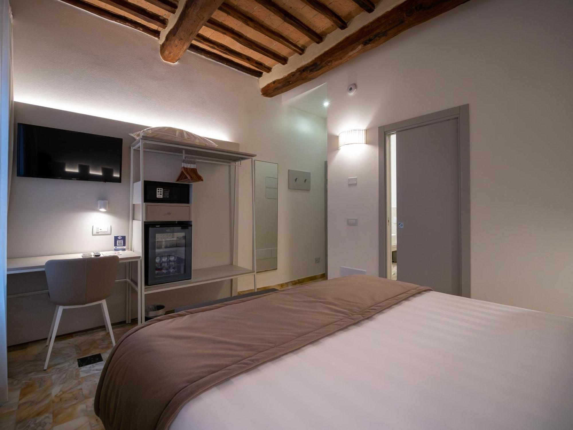 Torre Del Fuggisole Hotel Siena Ngoại thất bức ảnh