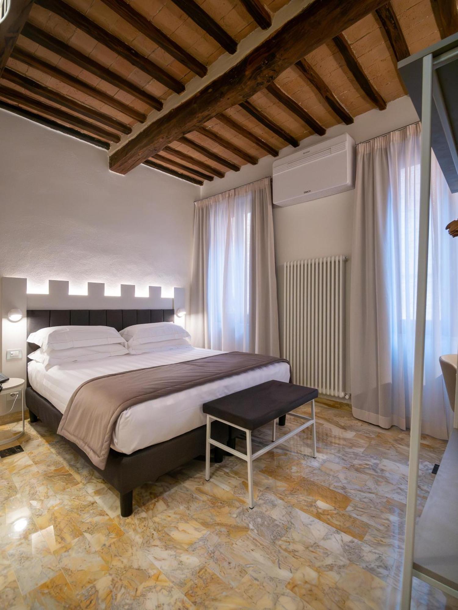 Torre Del Fuggisole Hotel Siena Ngoại thất bức ảnh